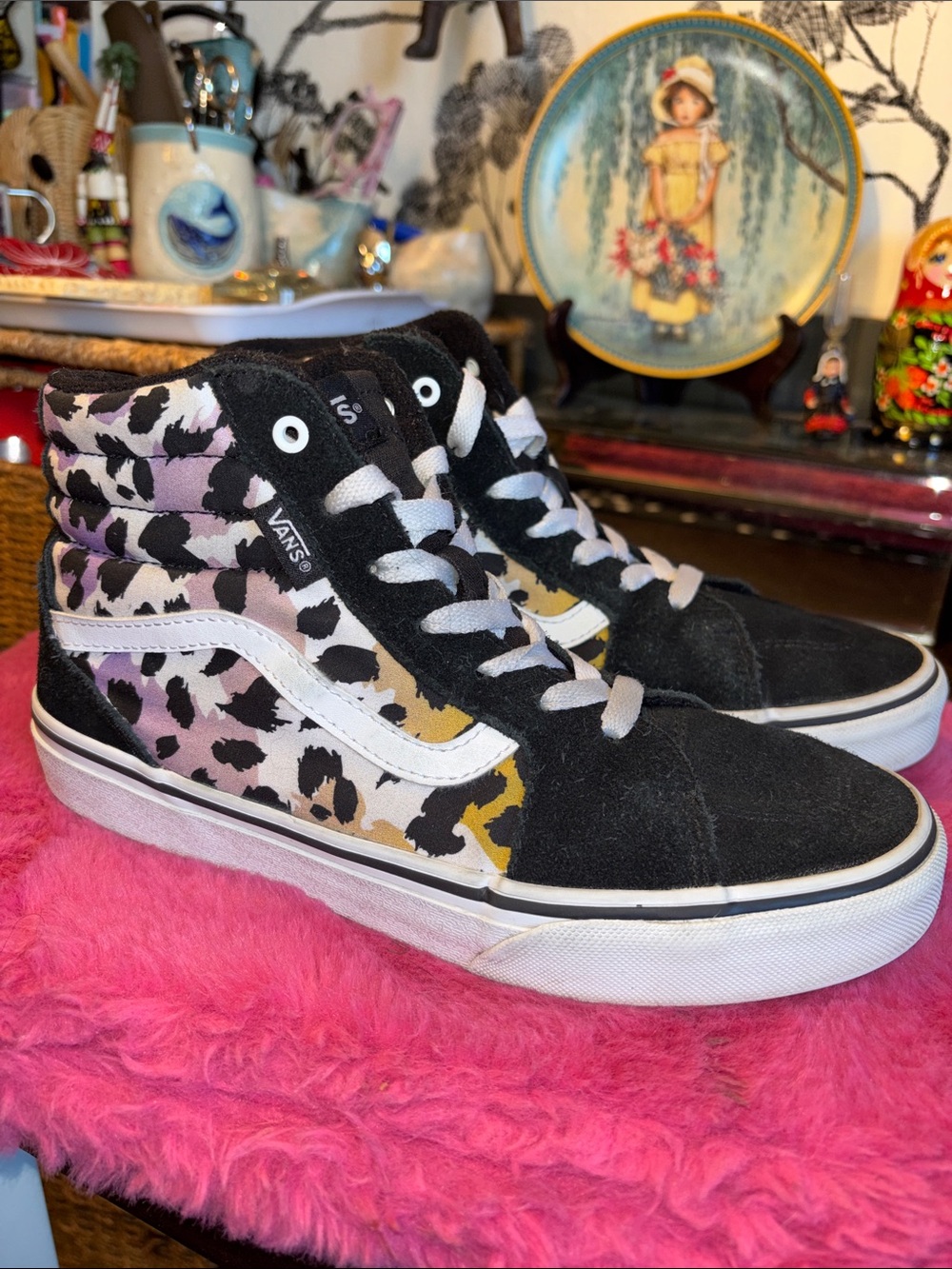 EUC Vans Filmore Hi Top sneakers featuring a distinct purple and white ani